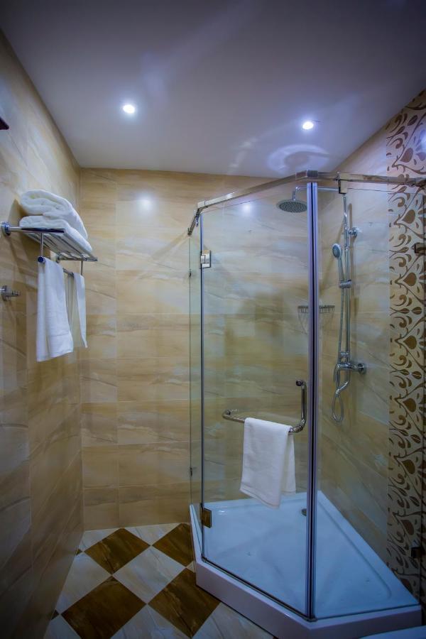 Hotel Ayni Душанбе Екстер'єр фото