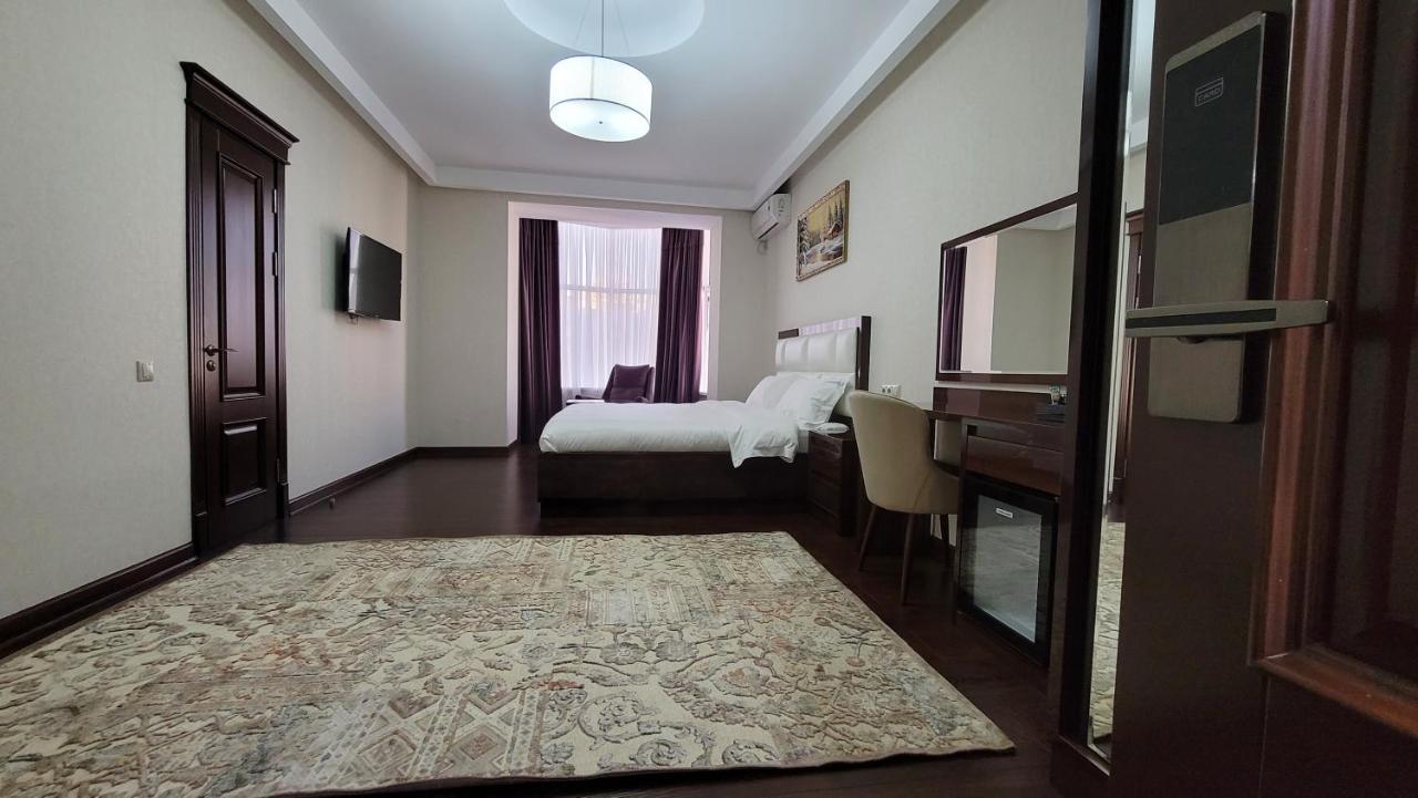 Hotel Ayni Душанбе Екстер'єр фото