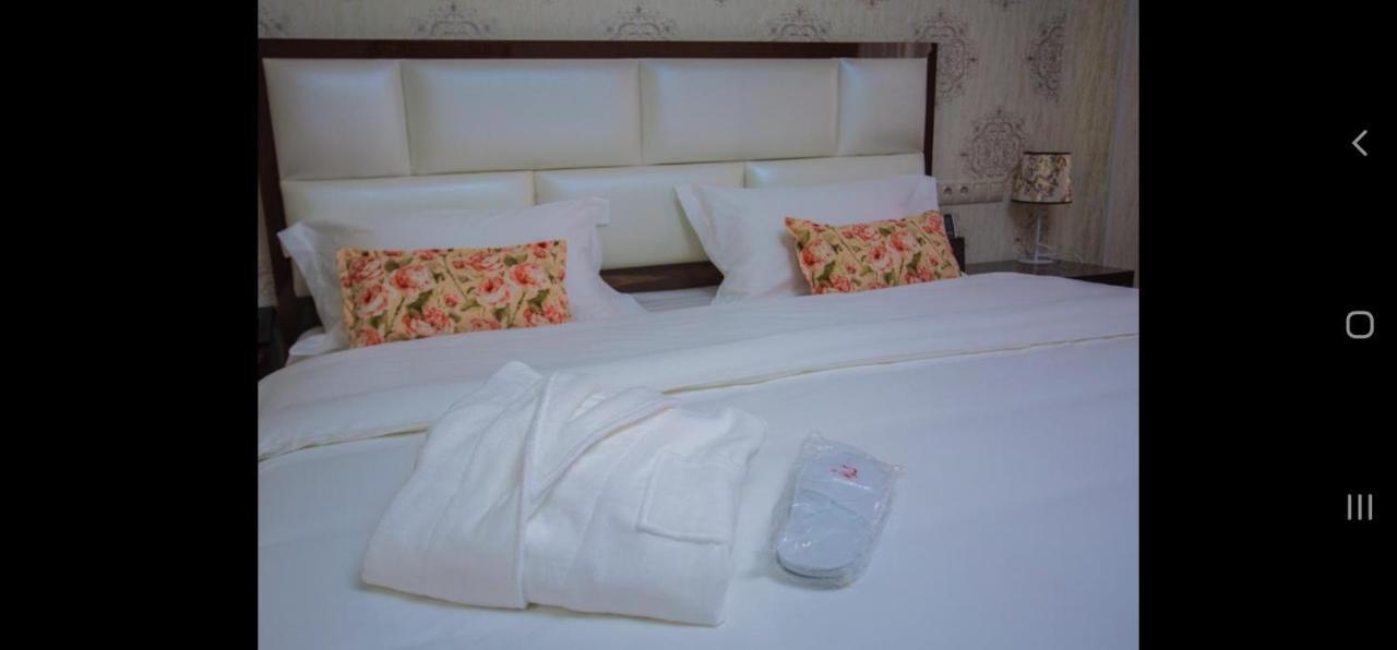 Hotel Ayni Душанбе Екстер'єр фото